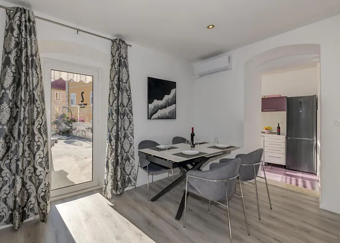 Terrace Suites-split Apartment *